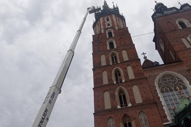 Korona królewska zdjęta z wieży mariackiej.