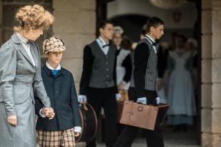 Kamerdyner odc. 1. Mateusz Kroll w młodości (Jakub Syska), Gerda von Krauss (Anna Radwan)