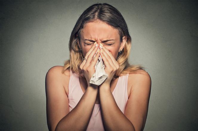 Co pyli w sierpniu? Jakie pyłki wywołują alergię w sierpniu?