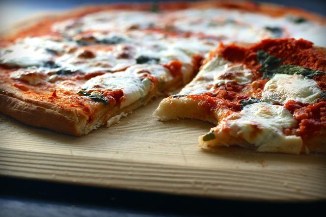 Darmowe pizze zostaną przekazane studentom z Poloneza