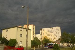Czarne chmury nad Bydgoszczą [ZDJĘCIE DNIA]