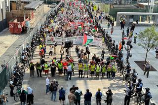 Niemal 70 zatrzymanych po protestach w czasie DNC