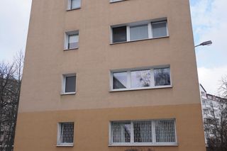 Najstarszy blok z wielkiej płyty w Warszawie - Wolska 115A