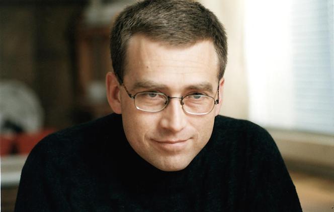 Maciej Orłoś już w tym tygodniu ma wrócić do Teleexpressu. Tak zmieniał się przez lata