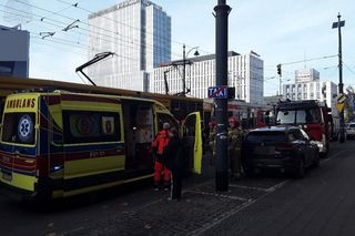 Łódź. Zderzenie dwóch tramwajów w czwartek, 13 listopada. 12 osób poszkodowanych [ZDJĘCIA].