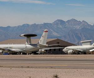 Amerykański E-3 Sentry i australijski E-7 Wedgetail