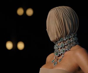 Wszyscy patrzyli na Kim Kardashian. Ale nic nie mogli zobaczyć!