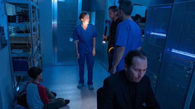 Na dobre i na złe odc. 726 - opis, streszczenie: Atak na szpital w Leśnej Górze 