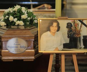 Anna Wajszczuk-Religa przeżyła 85 lat. Wzruszające słowa córki na pogrzebie mamy