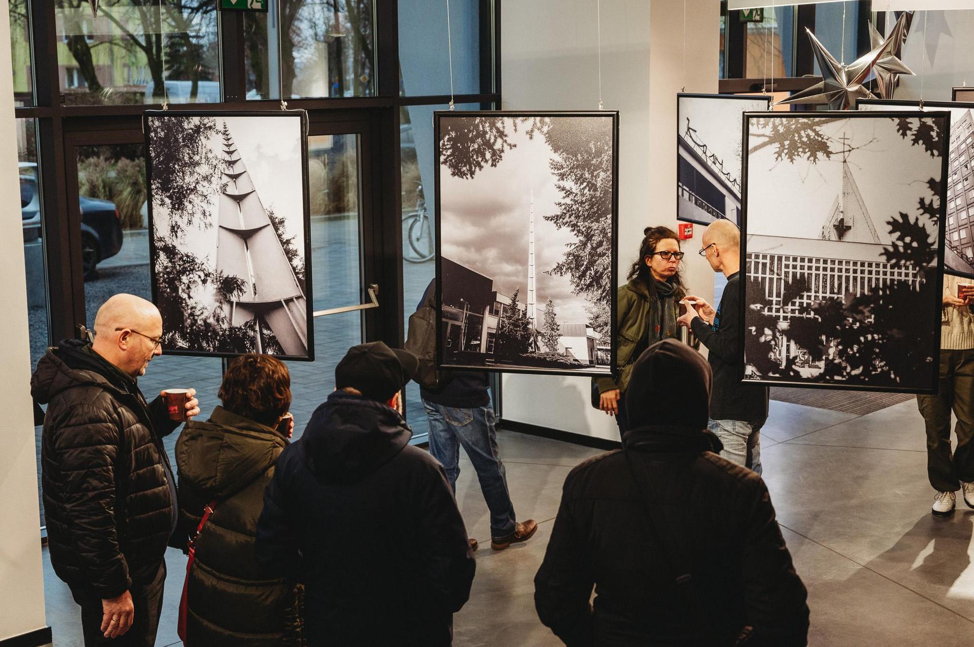 Szlak Konińskiego Modernizmu - zobacz zdjęcia architektury i sztuki Nowego Konina