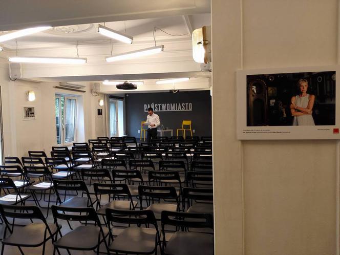 Tutaj popracujesz i zjesz coś dobrego! Oto TOP 8 kawiarni do pracy w Warszawie [PRZEGLĄD]