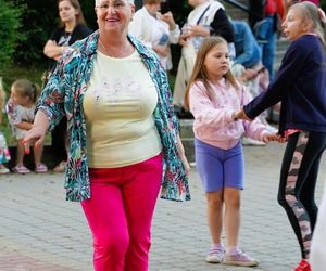 Potańcówka pod chmurką