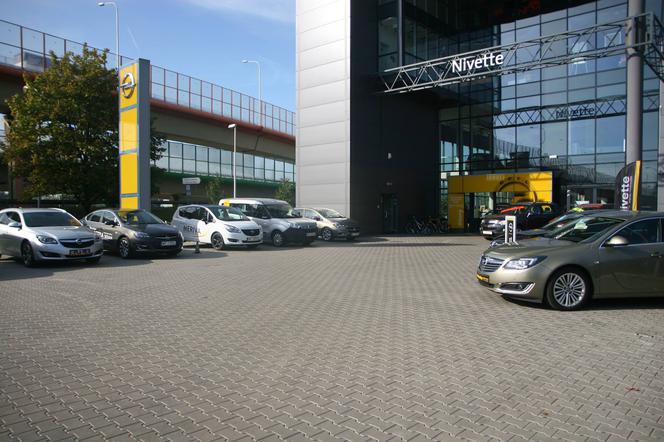 Salon Opel NIVETTE mieści się przy ulicy Ostrobramskiej 34