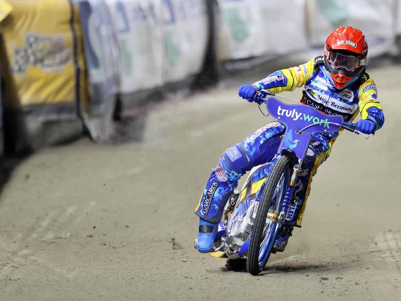 Bartosz Zmarzlik wygrywa we Wrocławiu. Wielkie emocje w finale