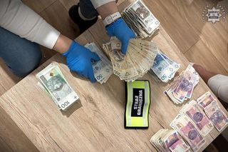 Policja rozbiła gang pseudokibiców ze Śląska. W tle handel narkotykami, przemyt i handel ludźmi