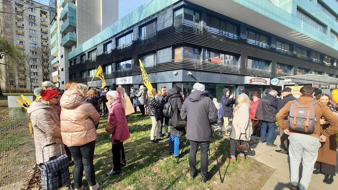 Protest przeciwko patodeweloperce w Warszawie