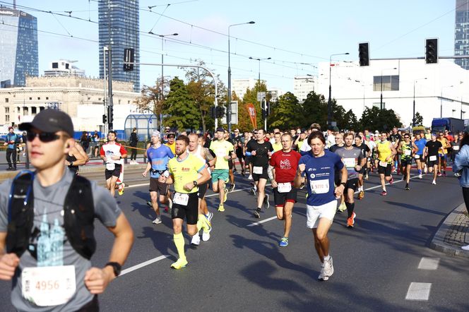 Uczestnicy 46. edycji Nationale-Nederlanden Maratonu Warszawskiego