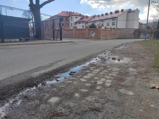 Nowy chodnik na ulicy Krasickiego w Przemyślu. Rozpoczęły się prace 