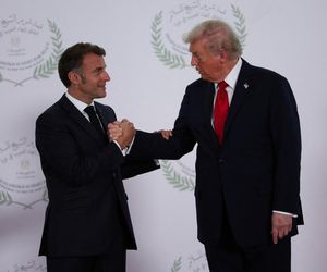 Emmanuel Macron i Donald Trump w Sharm el-Sheikh
