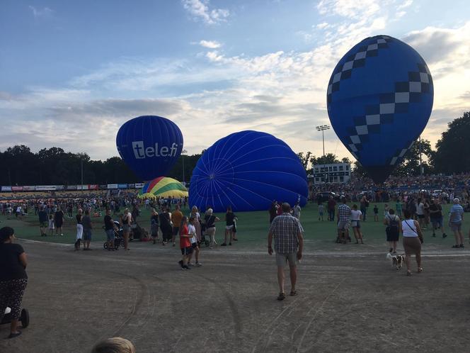 Fiesta balonowa na stadionie GKM-u Grudziądz