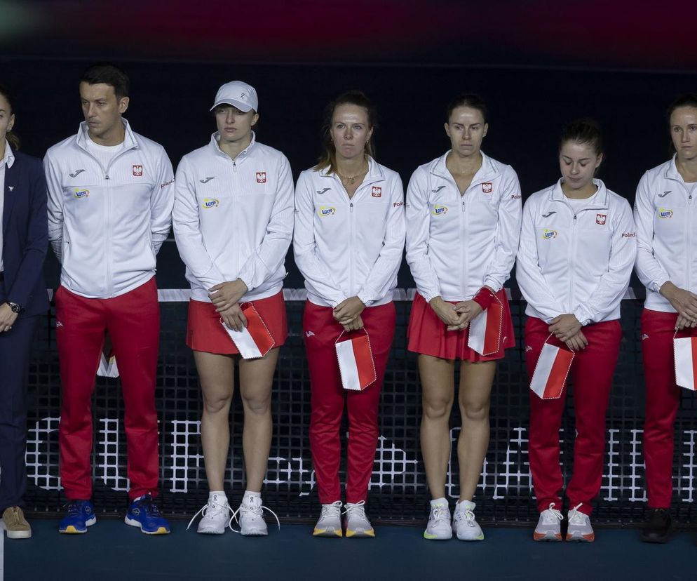 Billie Jean King Cup 2024. Polska - Hiszpania relacja na żywo live. Relacja punkt po punkcie. Sara Sorribes Tormo - Magda Linette, Paula Badosa - Iga Świątek