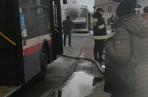 Uwaga! Pożar autobusu komunikacji miejskiej w Bydgoszczy! [AKTUALIZACJA, ZDJĘCIA]