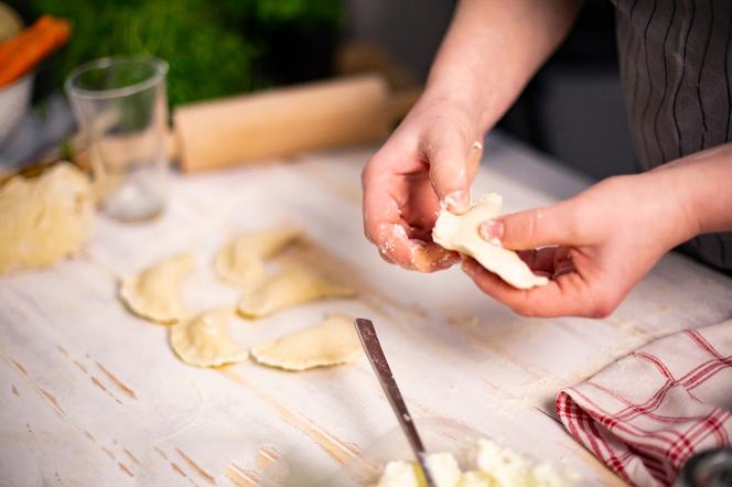 Ciasto na pierogi - przepis na idealne ciasto do pierogów