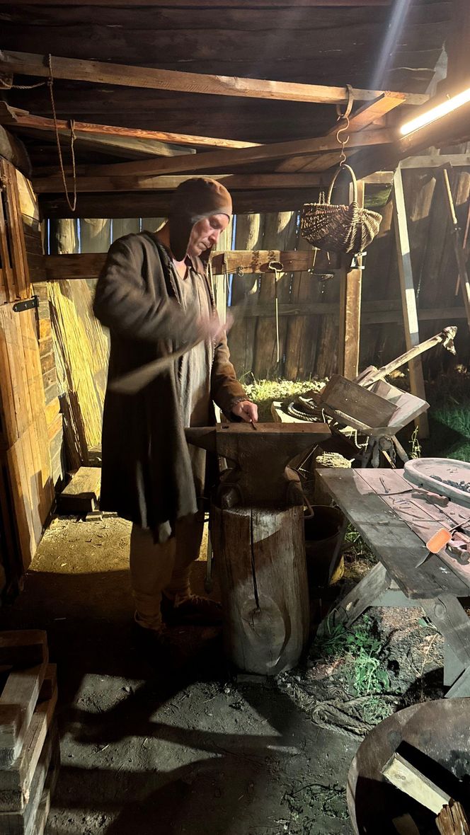 Na miejscu powitali nas sami Adamczewscy z rodziną, chłopami i Andrzejem oraz twórcy "1670"