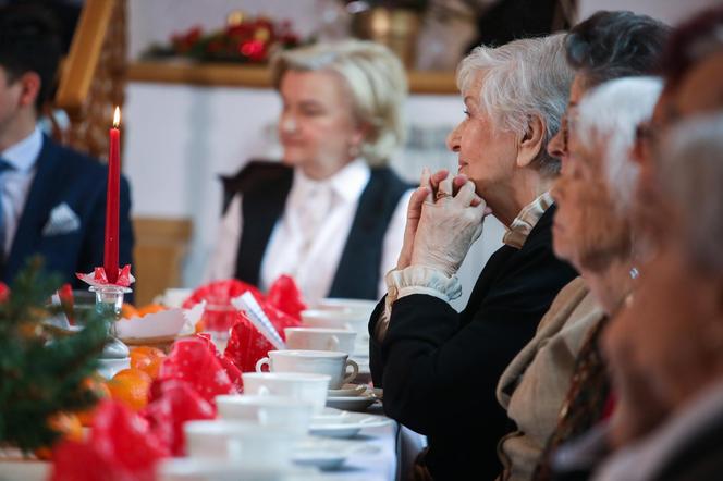  Żona Leonarda Pietraszaka zamieszkała w domu opieki w Skolimowie" 