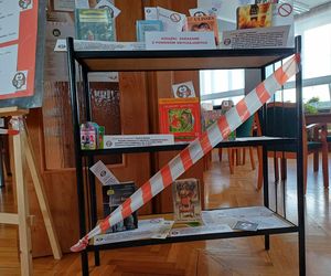 Uwaga CENZURA! Tych książek w bibliotece nie wypożyczycie [ZDJĘCIA]