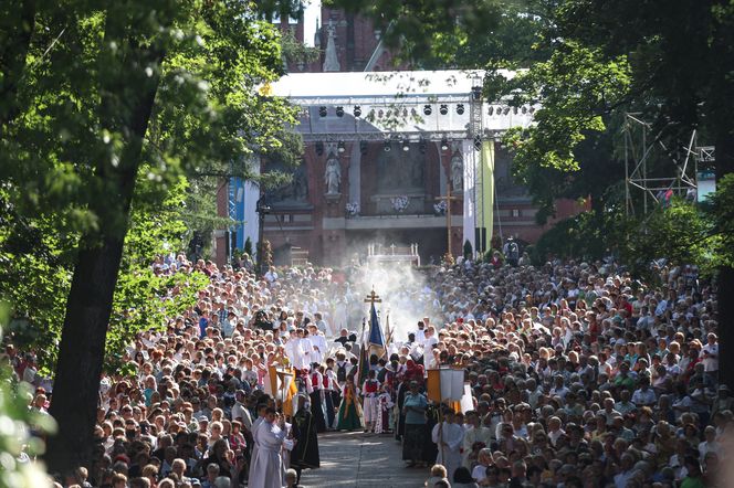 Pielgrzymka kobiet do Piekar. Przyszły tysiące pielgrzymów