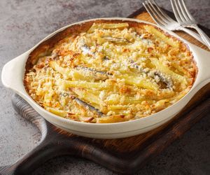 Szwedzka klasyka na talerzu: pokusa Janssona, czyli ziemniaczana rozpusta