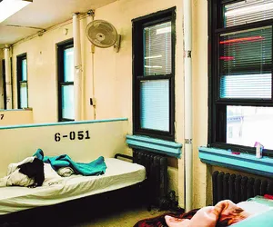 Radni z NYC chcą wypchnąć bezdomnych do mieszkań
