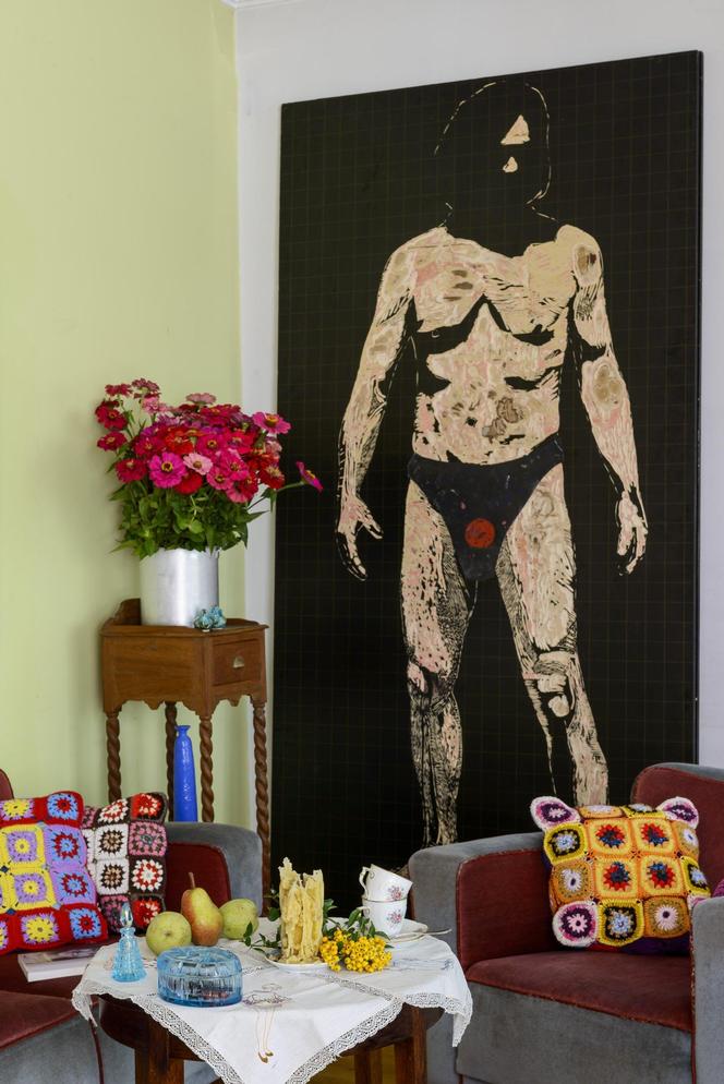 Z wizytą u malarki i graficzki Joanny Trzcińskiej w jej klimatycznym domu – sztuka w każdym kącie