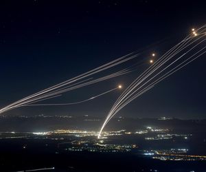 Kolejna niespokojna noc na Bliskim Wschodzie. Dziesiątki rakiet wystrzelonych w Izrael 