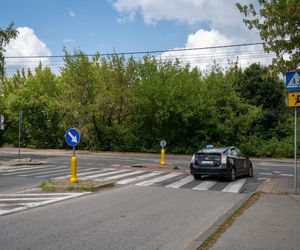 Skrzyżowanie Obrońców Tobruku i Powązkowskiej. Powstanie tu rondo