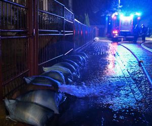Ulewy i podtopienia na Pomorzu. Zamek Krzyżacki w Malborku zagrożony przez żywioł 