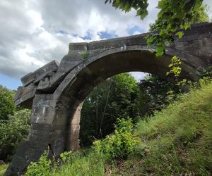 Zwalony most w Grądach Kruklaneckich