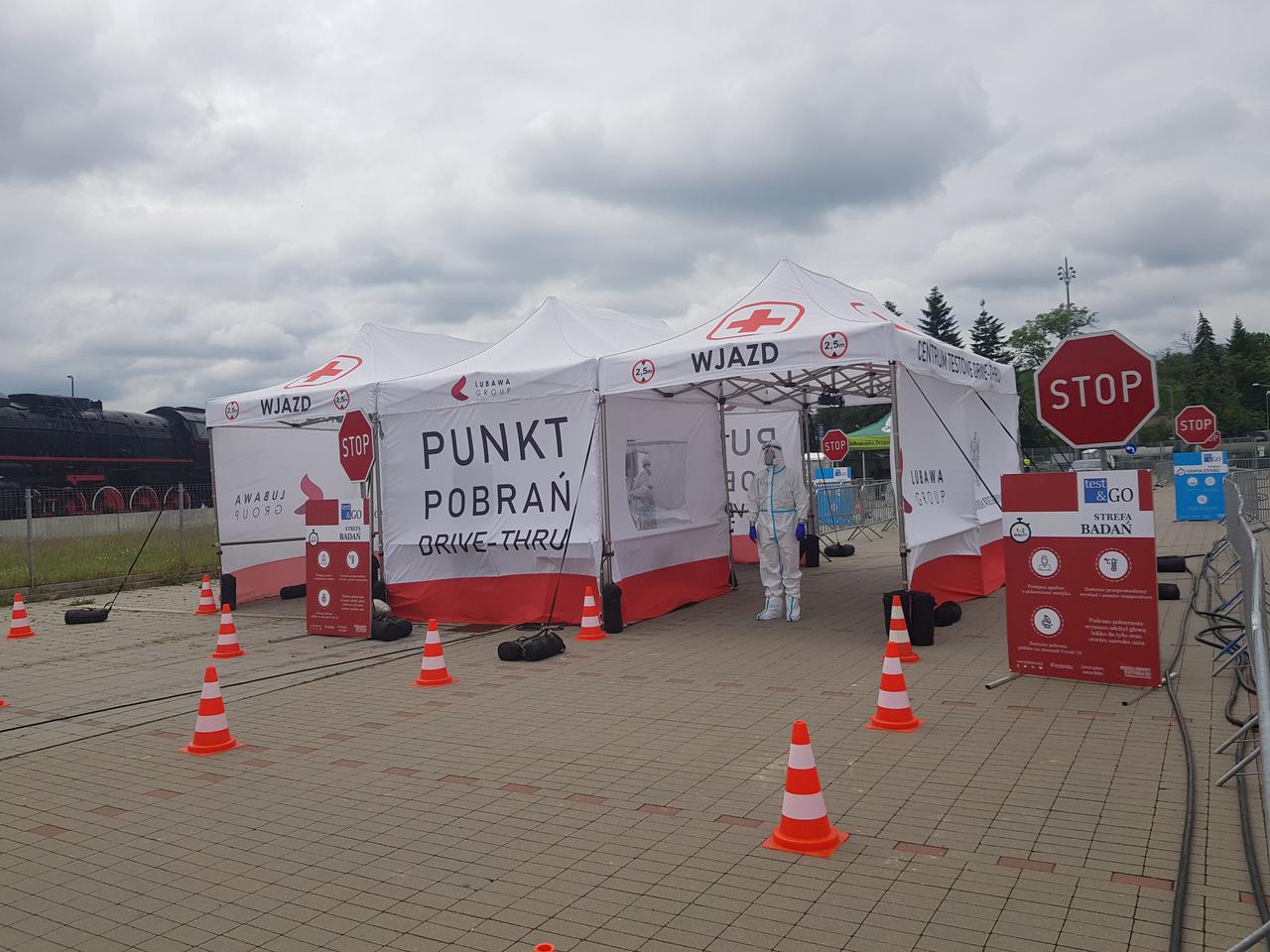 Bezpłatne drive thru stanęło na parkingu przy ulicy Bułgarskiej, obok Stadionu Poznań!