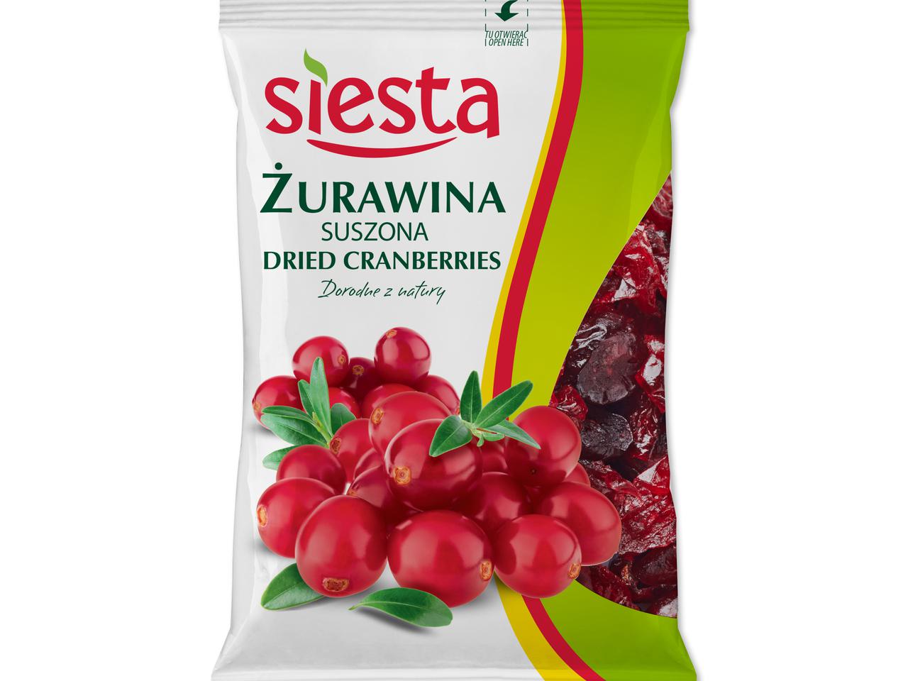 Mini tiramisu z herbatnikami i żurawiną