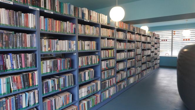 To jedna z najpiękniejszych bibliotek w Polsce. Przypomina kosmiczną przestrzeń. Niebawem zmieni siedzibę