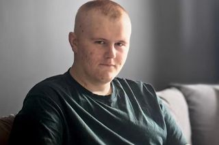Mateusza walczy z rakiem kości. Społeczność „Budowlanki” włącza się w pomoc, Ty też możesz