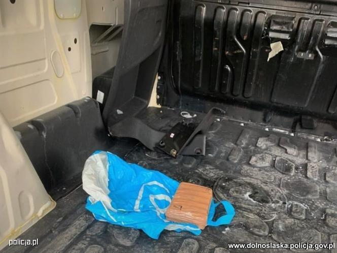 Tak ukrytej kokainy policjanci się nie spodziewali