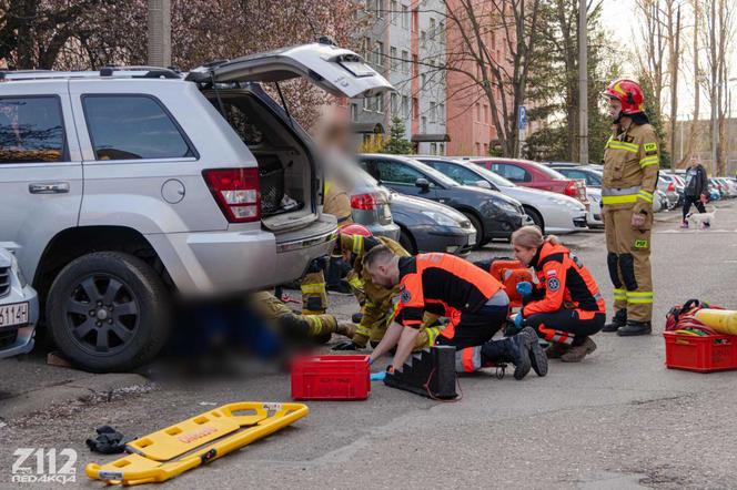 Zabrze: 42-latek przygnieciony przez samochód osobowy