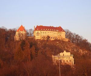 To jedyna taka willa w Krakowie. Znajduje się w lesie, widać z niej nawet Tatry 