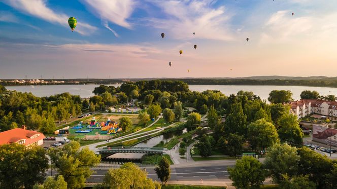 To miasto przywodzi na myśl "Małą Kapadocję". Przyciąga turystów magicznym widokiem