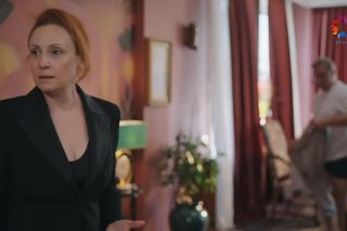 Ifakat wyrzucona z rezydencji 