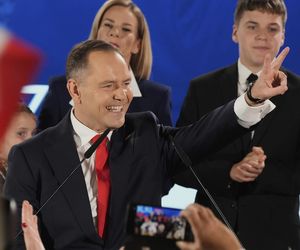 Iskrzy między Donaldem Tuskiem a Karolem Nawrockim