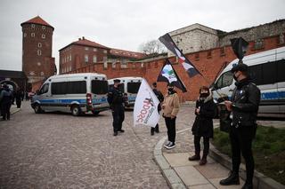 MIESIĘCZNICA POGRZEBU PARY PREZYDENCKIEJ