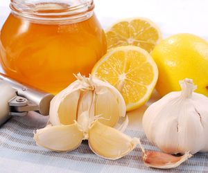 Syrop z czosnku. Naturalny antybiotyk w walce z przeziębieniem